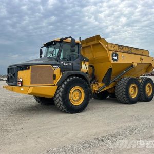 John Deere 460 P-Tier