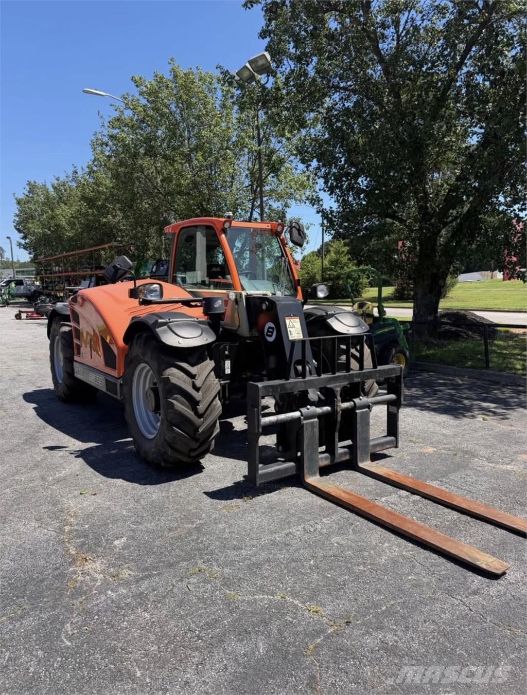Telehandler-JLG 823 - Image 2